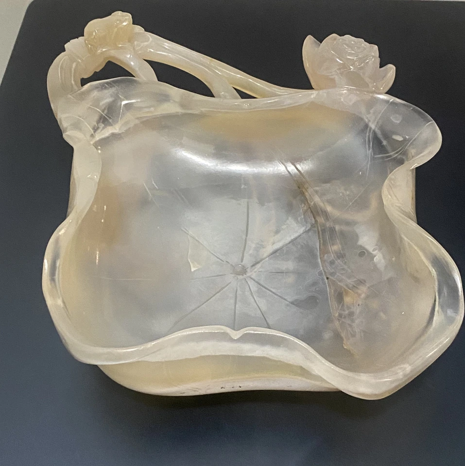 DESLUMBRANTE! Tigela de lavar escova design de lótus e sapo ágata esculpida chinesa 1900 - Imagem 2 de 4