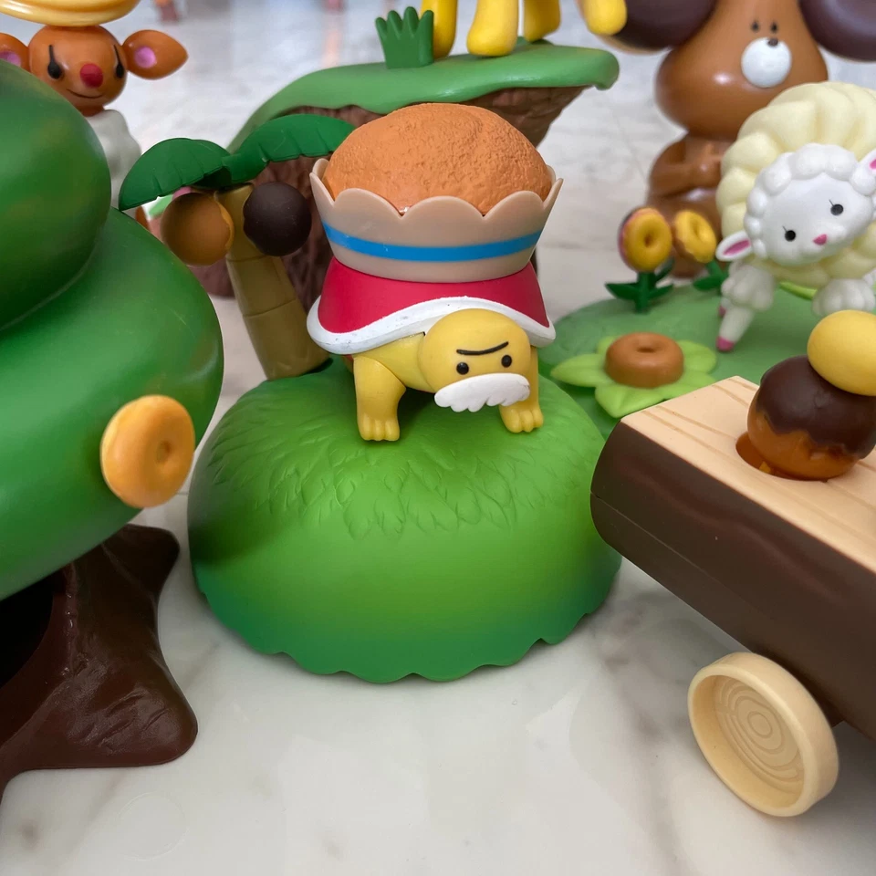 Mister Donut  Animal Characters figure set very rare pon de lion - Image 4 of 4