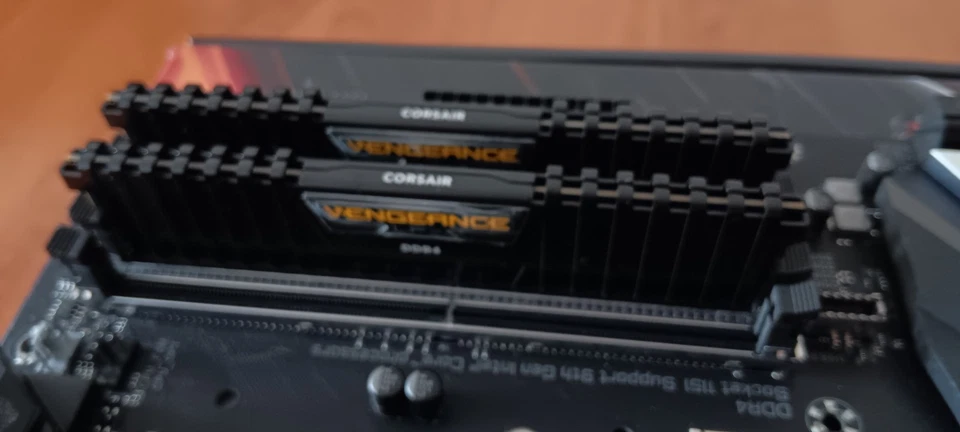 Combo Z390, I5 9600k, 16 Gb Ram DDR4 - Immagine 4 di 4