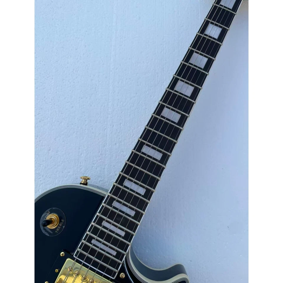 Guitarra Eléctrica 6 Cuerdas Tuerca de Hueso Brillante Negro Acabado Dorado Bigsby Trémolo Foto 3 de 4