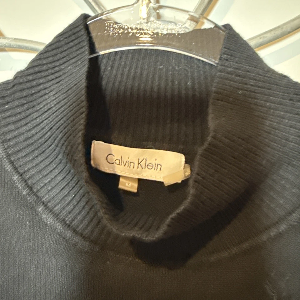 Suéter Clásico Calvin Klein Para Mujer Talla M Negro Logo Borde Cuello Simulado Manga Larga Foto 3 de 4