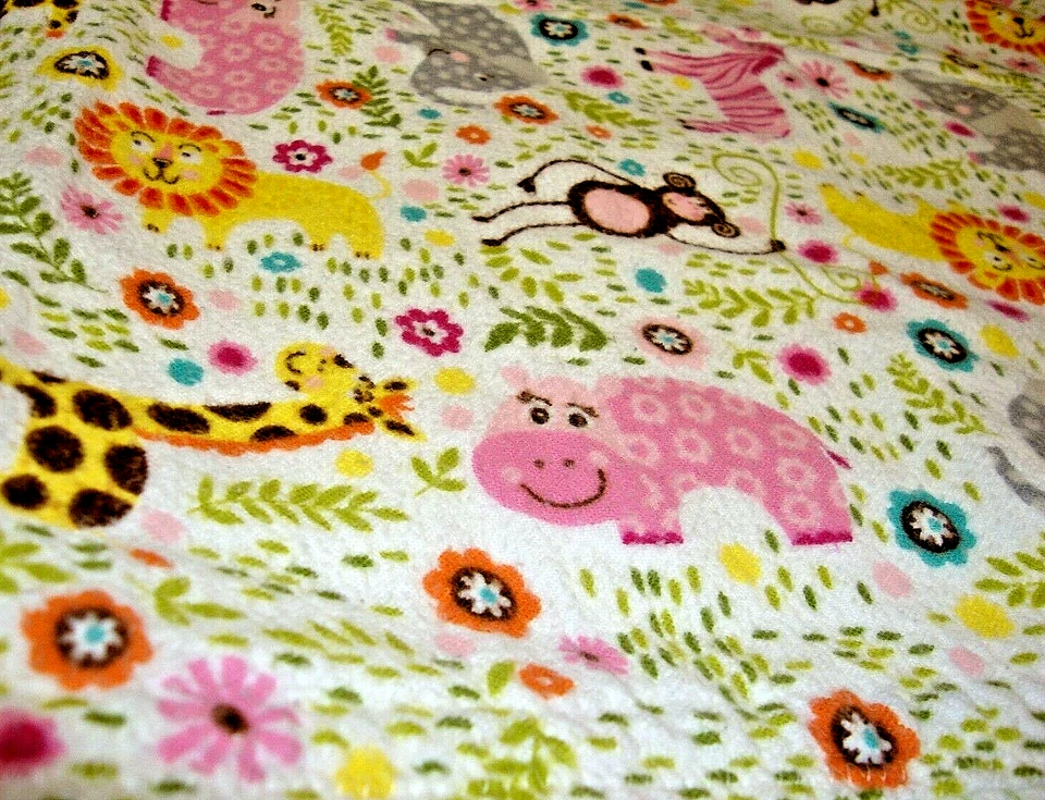 Handmade Baby Blamket Flannel 29"x38" Reversible Jungle Animals+ Polka Dots 902 - Image 4 of 4