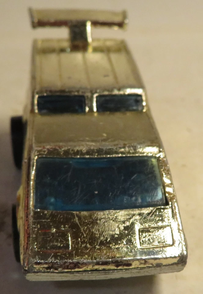 Hot Wheel Vintage 1976 Mattel Spoiler Sport Gold 1:64 Chrome Blackwall Hong Kong - Image 3 of 4