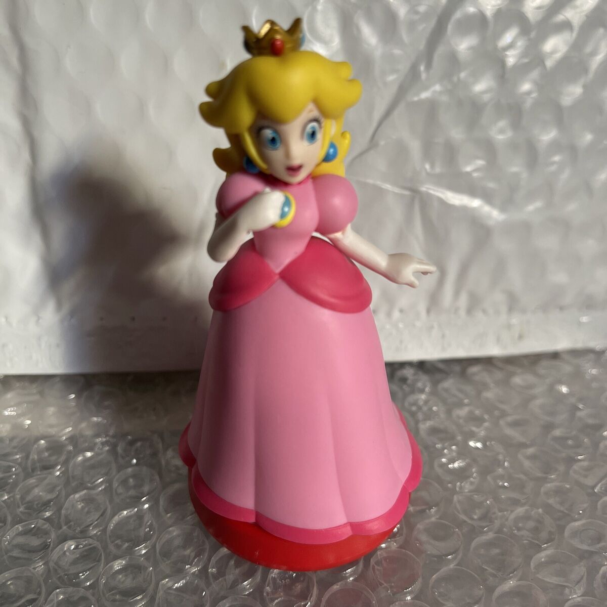 Amiibo Peach Super Mario : : Games e Consoles