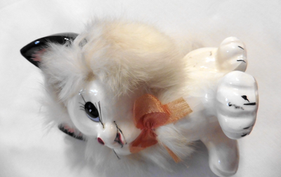 Vtg Kitschy Ucagco White Ceramic Cat~Kitty~Furry~Japan~Big Eyes