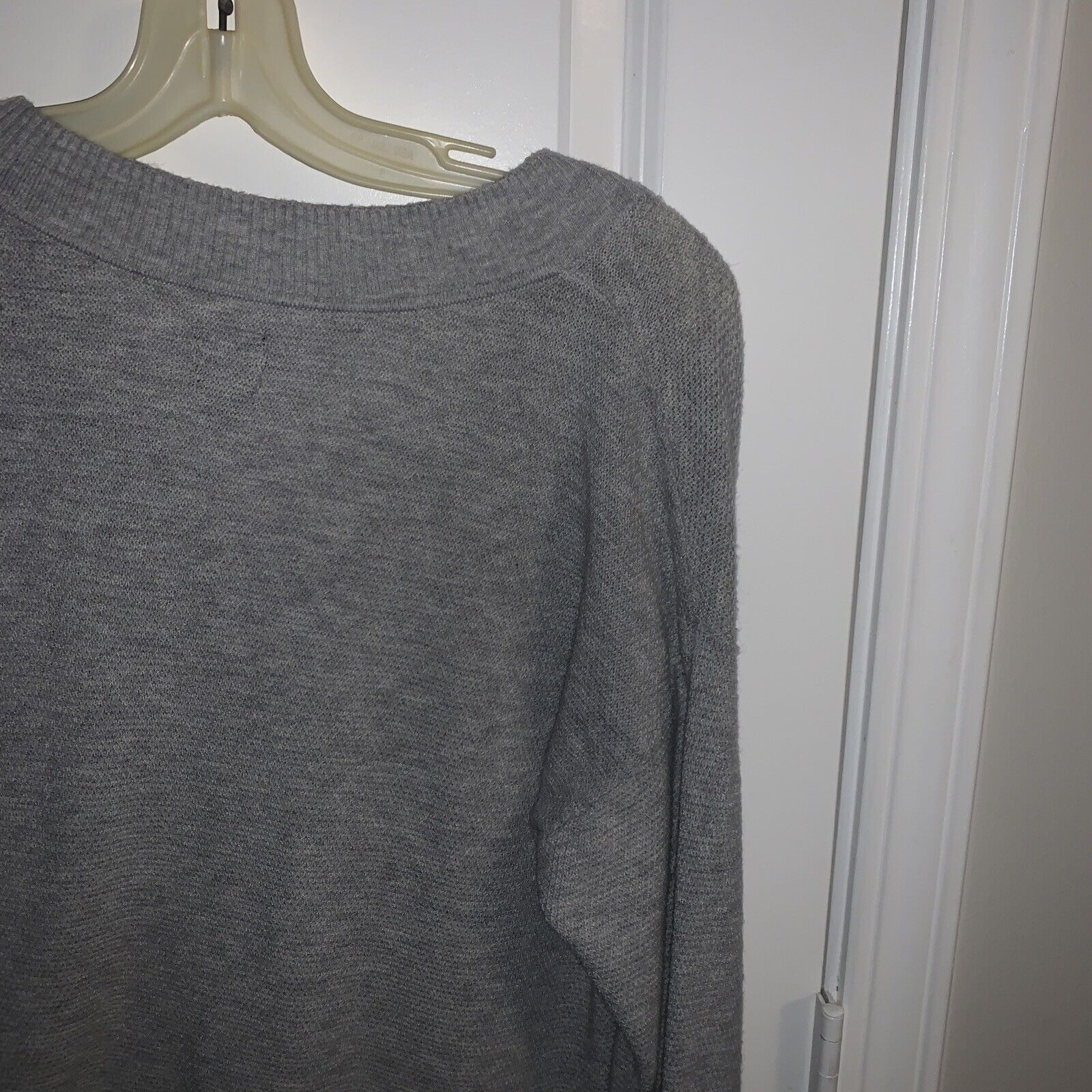 Gap Women's Sweater Heather Grey V Neck Thin Knit… - image 13