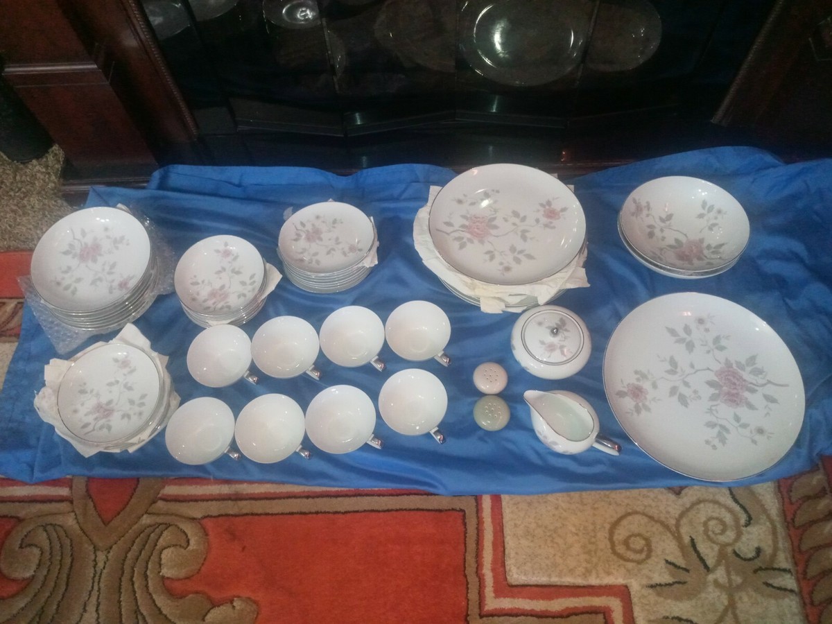VINTAGE MIKASA FINE CHINA 54 PIECE DISH SET 8264 | eBay