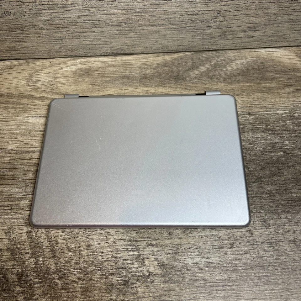 Cubierta de teclado ultrafina plateada Anker 98AP9804A-BTA para Apple iPad Air & Air 2 Foto 2 de 3