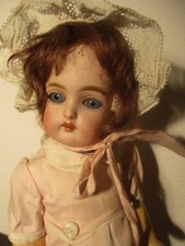 Antica bambola in porcellana dolce Kämmer & Reinhardt 192, 29 cm. Senza strappo capelli