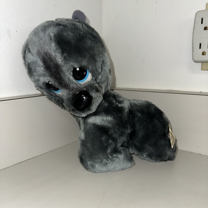 Vintage 1981 Plushie Applause Artic Arty Seal Sad Eyed 8550