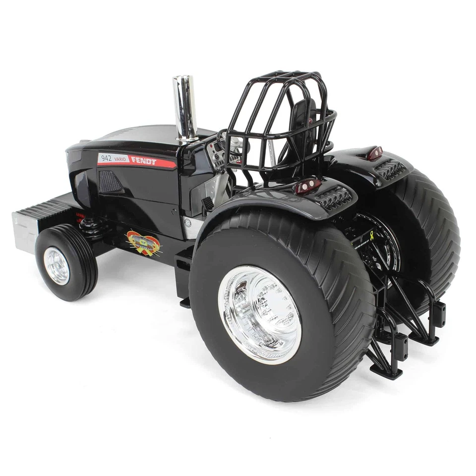 1/16 Fendt 942 Never Giving Up Resin Pulling Tractor by SpecCast BAM-021 - Image 4 of 4