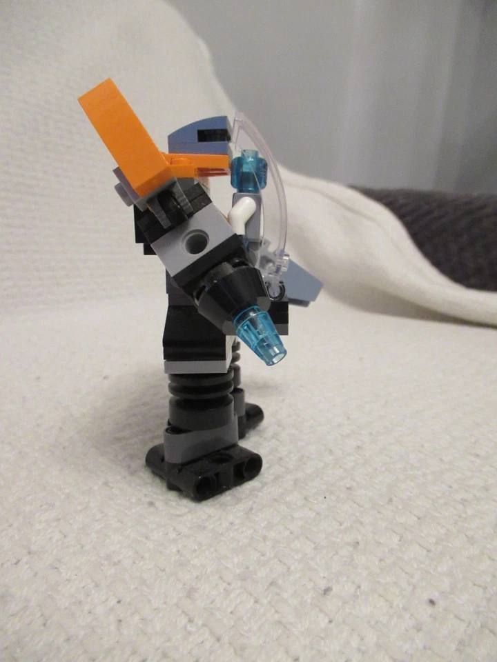 LEGO Creator 31111 Cyber Drone, photo 2 of 4