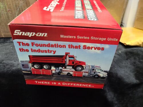 2007 Crown Premiums SNAP-ON 1/50 Scale Red Dump Truck Carry The Weight Clock New - Picture 2 of 5