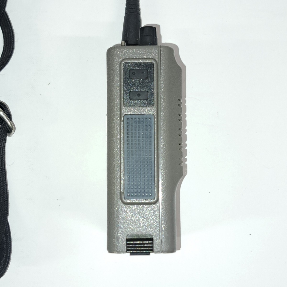 Motorola Walkie-Talkie Two Way Radio HT600 with Case
