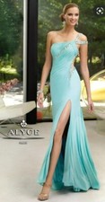 Alyce Designs 6083. Size 8