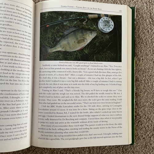 At the Water's Edge with Martin James Fishing Hardback 2010 First Edition - Picture 3 of 4