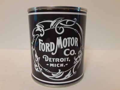 FORD Motor Co. Vintage Oil Can 1 qt. New Design !! ( Re-pop Collectible )