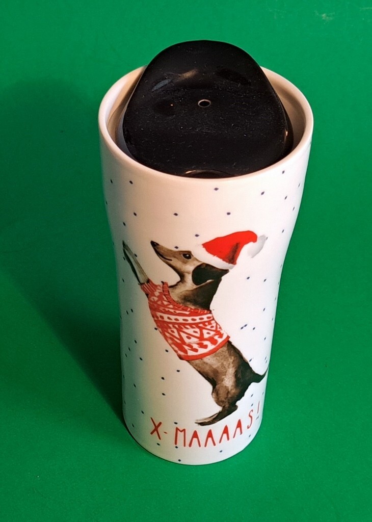 Dachshund Christmas Holidays Jumbo Ceramic Ciroa 15.2 oz Travel Mug / Cup NIB