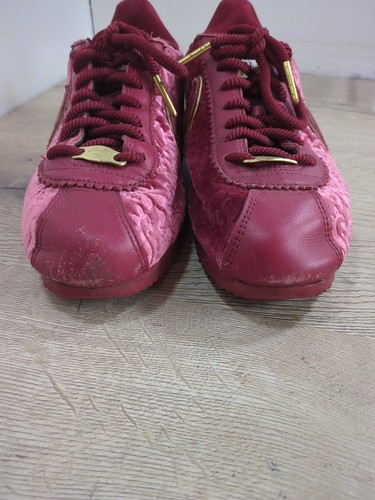 Nike Classic Cortez SE AV8205-600 Red Crush/Team Red Wmn Talla 6 Reino Unido Old School... - Imagen 7 de 15