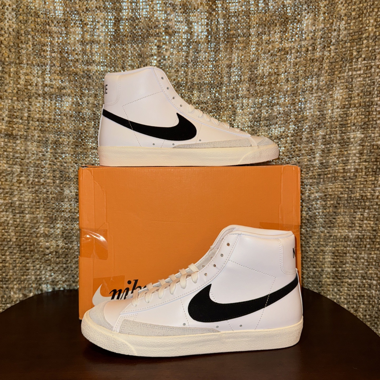 Nike Blazer Mid 77 Retro Sneakers in White Black Mens Size 10.5 BQ6806-100