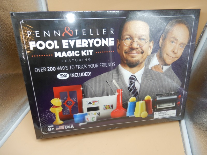 PENN & TELLER FOOL EVERYONE Royal Magic Kit Set NEW SEALED 2016