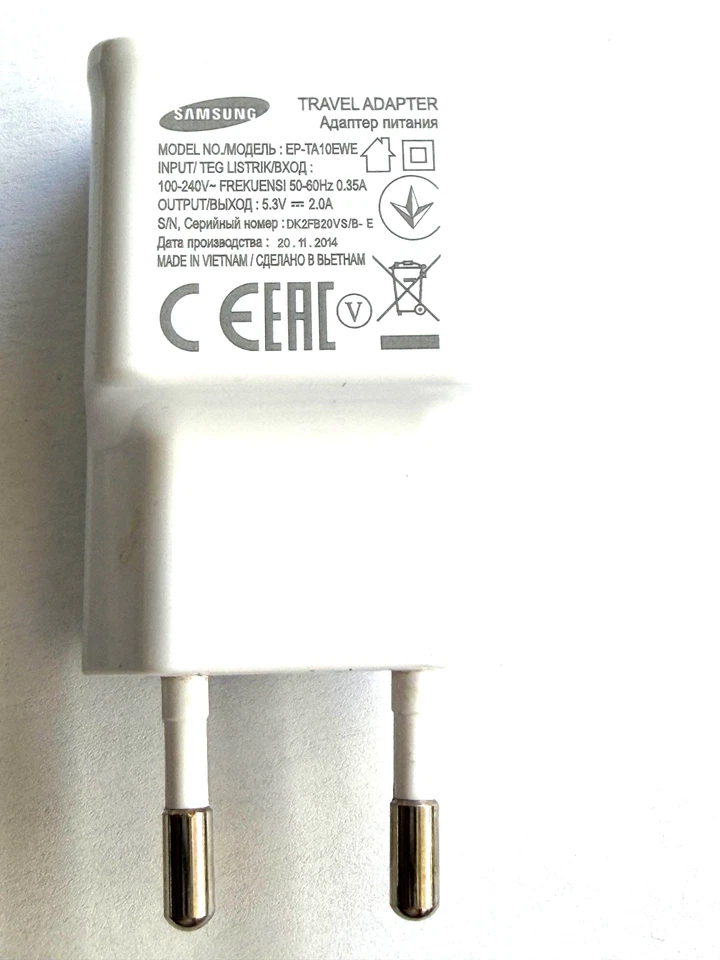 Original Samsung TRAVEL ADAPTER 5,3V 2A weiß USB Anschluß EP-TA10EWE UNBENUTZT - Bild 1 von 3