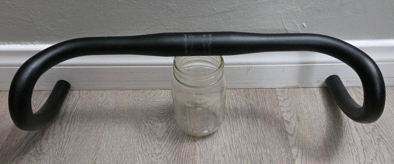 Specialized Adventure Gear 42cm Drop Bar 31.8mm 118R/70D, 12° Flare, Aluminum