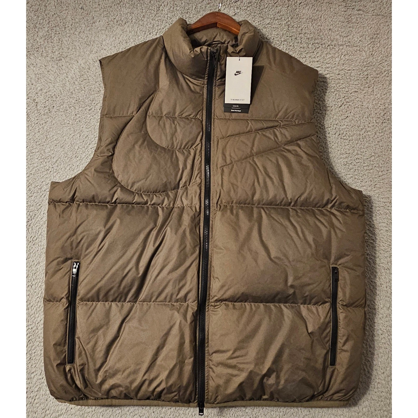 Nike Therma-FIT Repel Down Fill Puffer Vest Mens Size XL Olive IH2368-222 New
Opens in a new window
