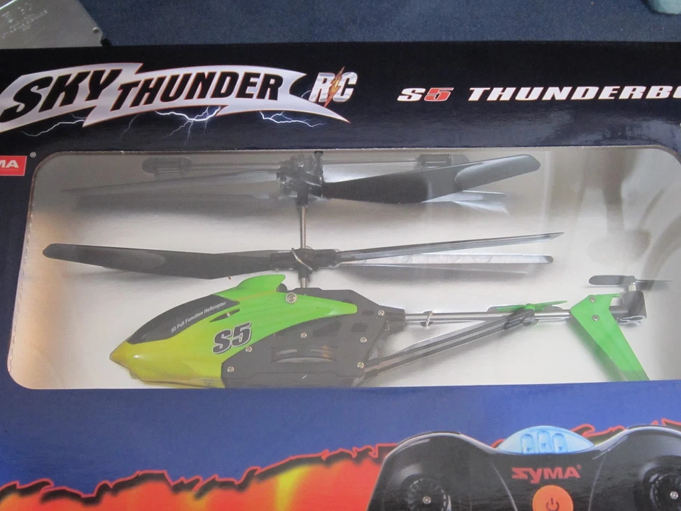 SYMA Sky Thunder RC Thunder Boltt S5 Indoor Helicopter Grn/yellow/black w/light - Image 4 of 4