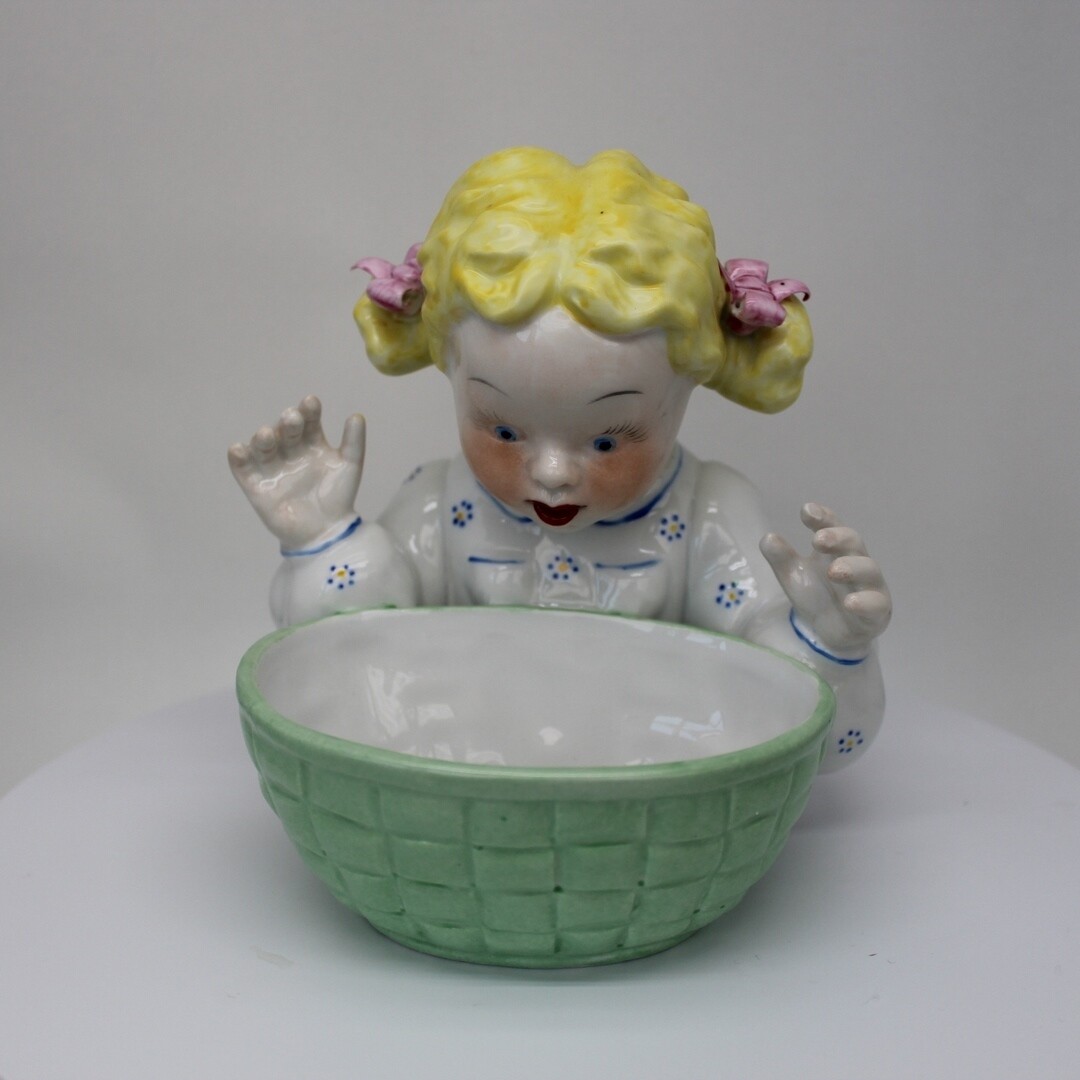 Art Deco Style Art Nouveau Porcelain Fillet Figure Soap Holder Cup