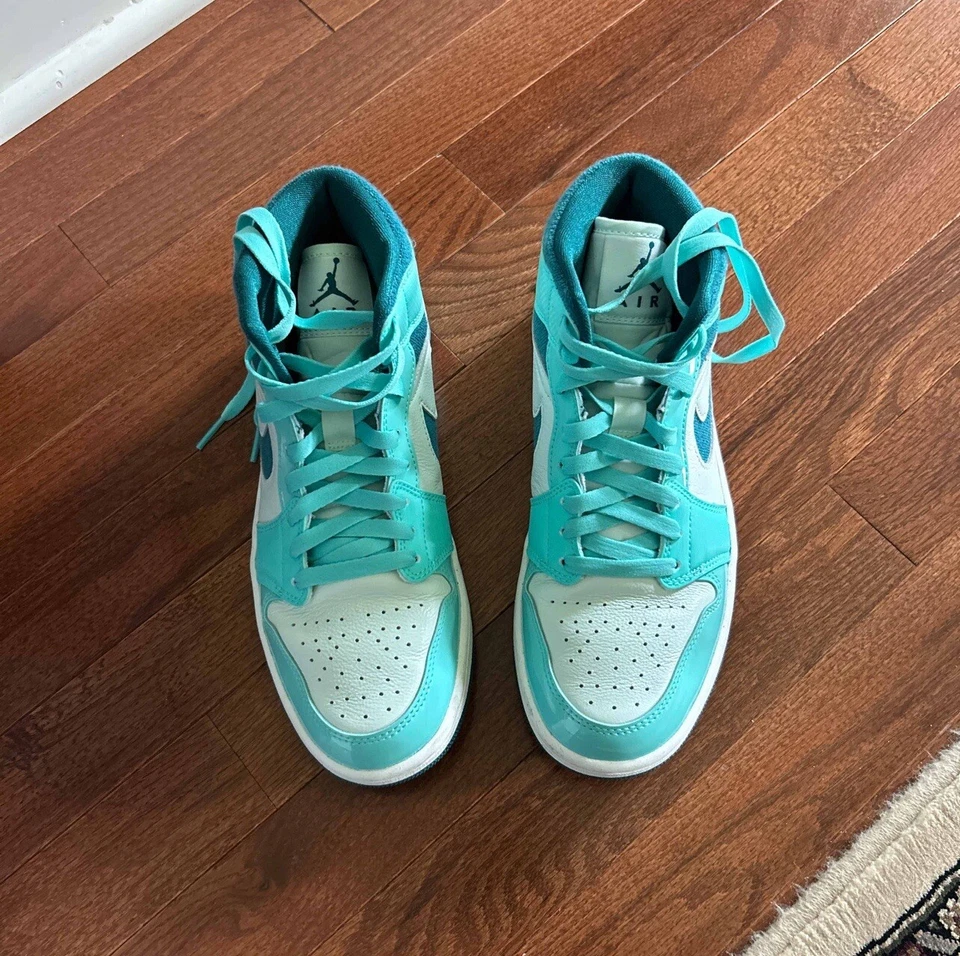 Size 8 - Jordan 1 SE Mid Bleached Turquoise W - image 3 of 4