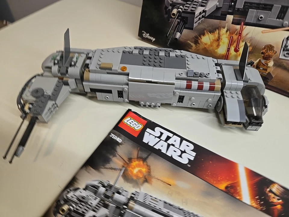 LEGO Star Wars Resistance Troop Transporter 75140 Caja Completa Mini Figuras Instrucciones Foto 4 de 4