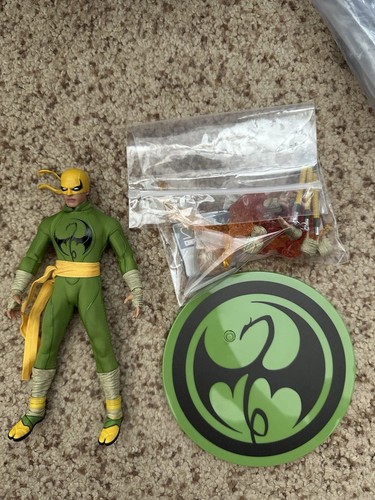 Mezco One 12 Collective Iron Fist 6 inch Marvel Comics Action Figure NO BOX***