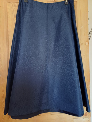 Jaeger Ladies Blue Embroidered Print Skirt,Pockets Size 16,36