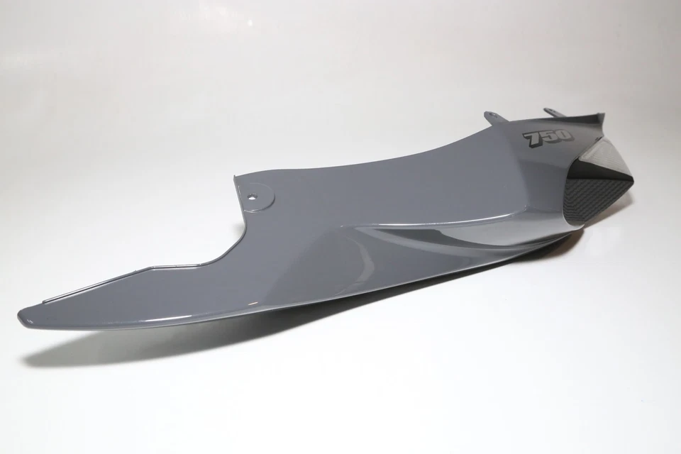 11-25 (2025) Suzuki GSXR750 Carenado trasero izquierdo cubierta OEM Foto 2 de 4