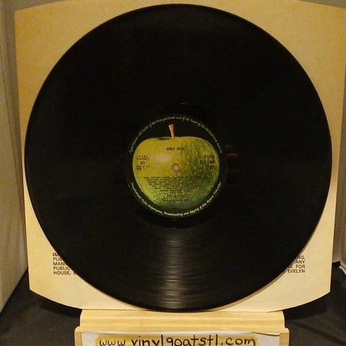 The Beatles Abbey Road Apple Records LP UK Pressing PCS 7088 12" 33 RPM