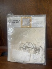 Candlewick Pillow Kit CW12- "Colonial Cat" New