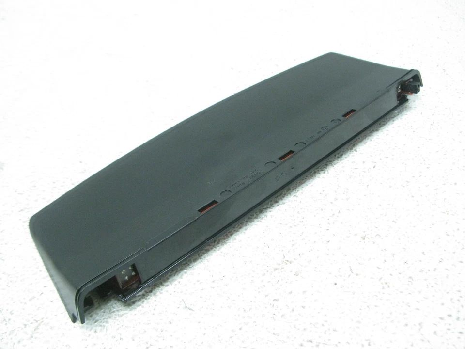 09-16 AUDI B8 A4 S4 RS4 SEDAN 3RD THIRD BRAKE TAIL LAMP LIGHT OEM 091422 - Image 3 of 4