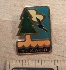 Vintage Texaco Pin Pinback Lapel Gold Tone Tree Bird Gas Oil