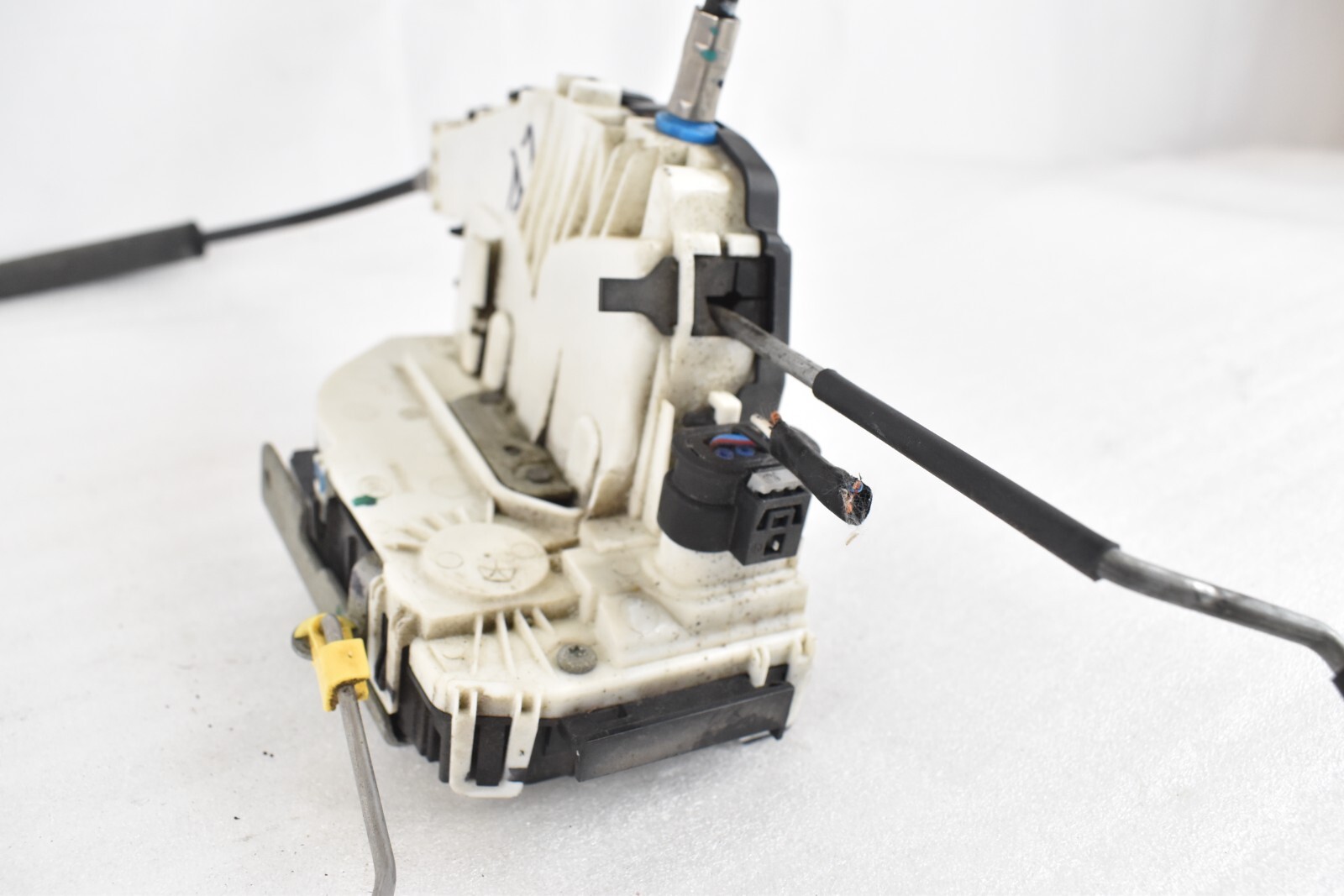 2014-2019 MASERATI GHIBLI SQ4 FRONT LEFT DRIVER DOOR LATCH LOCK ACTUATOR OEM