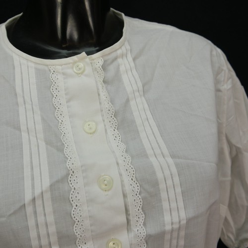 Gr.48 Dirndlbluse süße Bluse für Dirndl Spitze Diolen Trachtenbluse B8297 - Bild 3 von 3