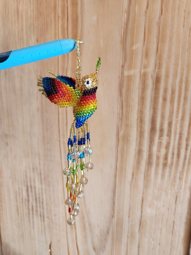 Perlen hängend Kolibri bunt Wohndeko rot blau gelb grün - Bild 1 von 7
