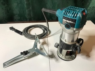 Makita RT0701C 1 1/4 HP Router run strong and smooth LOOK READ