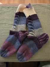 Cute Ladies Hand Knitted Multi Colour Wool Socks - Size 4-7 New