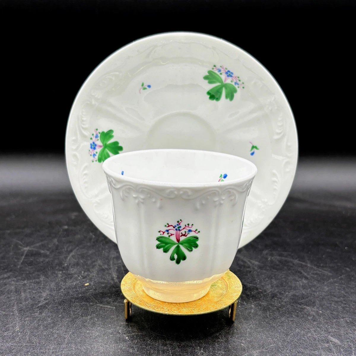 Blue Collectible Cups & Saucers 1800-1849 Time Period Manufactured