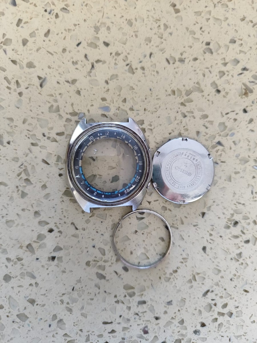 1976 SEIKO 6117-6410 NAVIGATOR TIMER Case Back case & movement