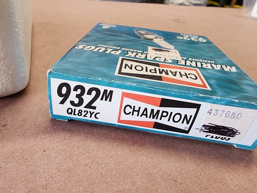 QUANTITY OF 57 CHAMPION QL82YC SPARK PLUGS, 932, NEW/NEVER USED, SP36 - Bild 7 von 22