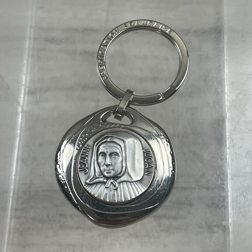 Fabrication Francaise Jeannie Jugan Silver Toned Keychain Catholic Religious - 第 1/6 張圖片