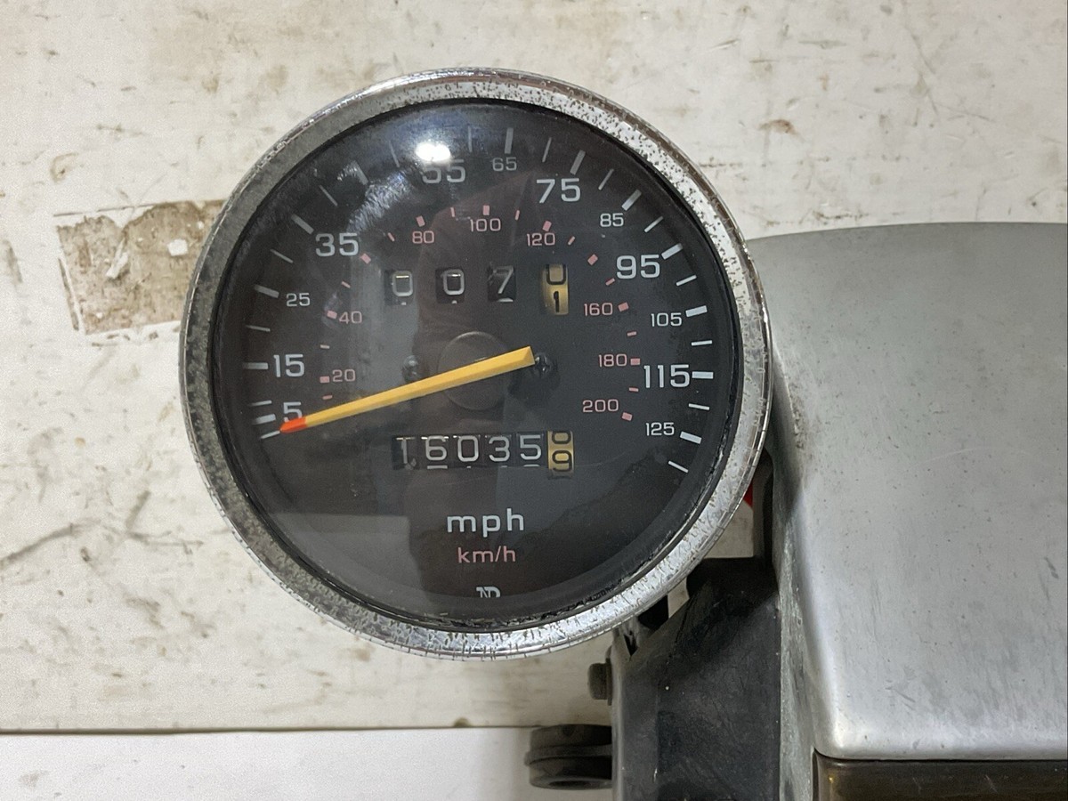 Honda VT 700C Shadow Speedometer - Tachometer-Dash | Front | OE