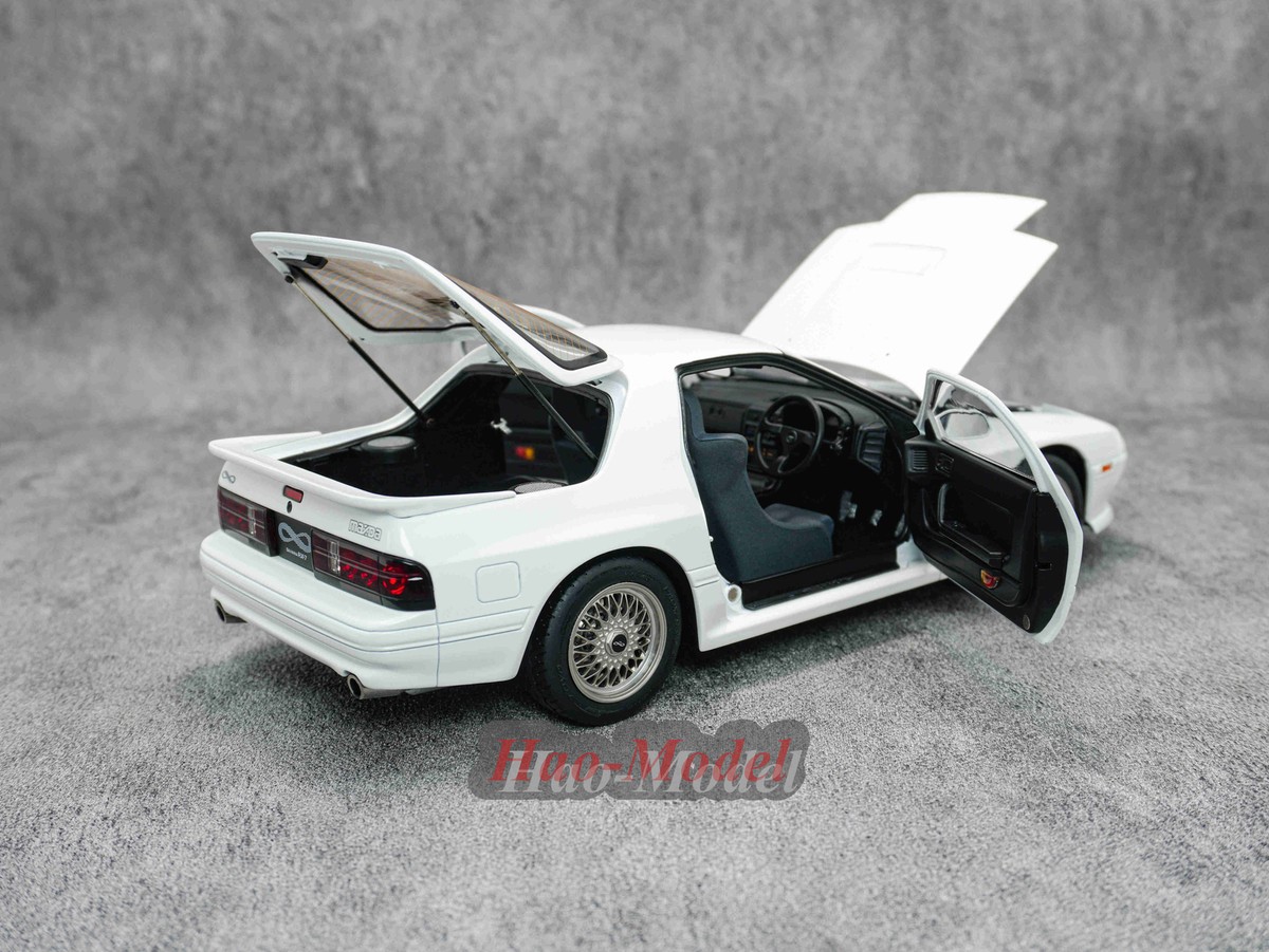 WHELAR 1:18 MAZDA SAVANNA RX–7 INFINI (FC3S) Alloy Diecast Model